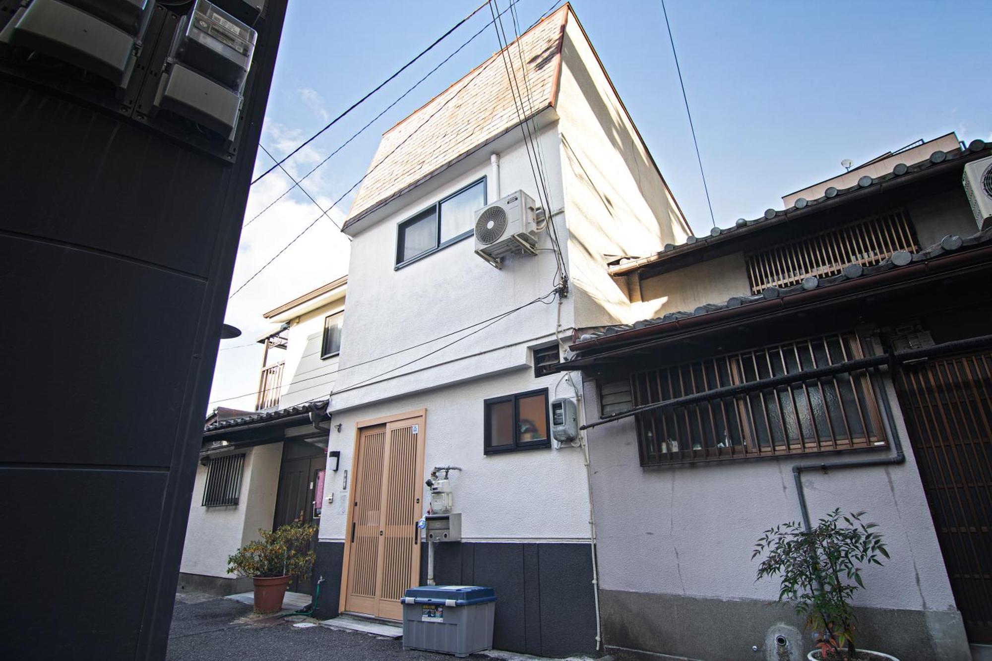 山house中津 最大10人 中津駅まで徒歩6分 梅田まで電車4分行ける！　 Apartment Осака Екстериор снимка