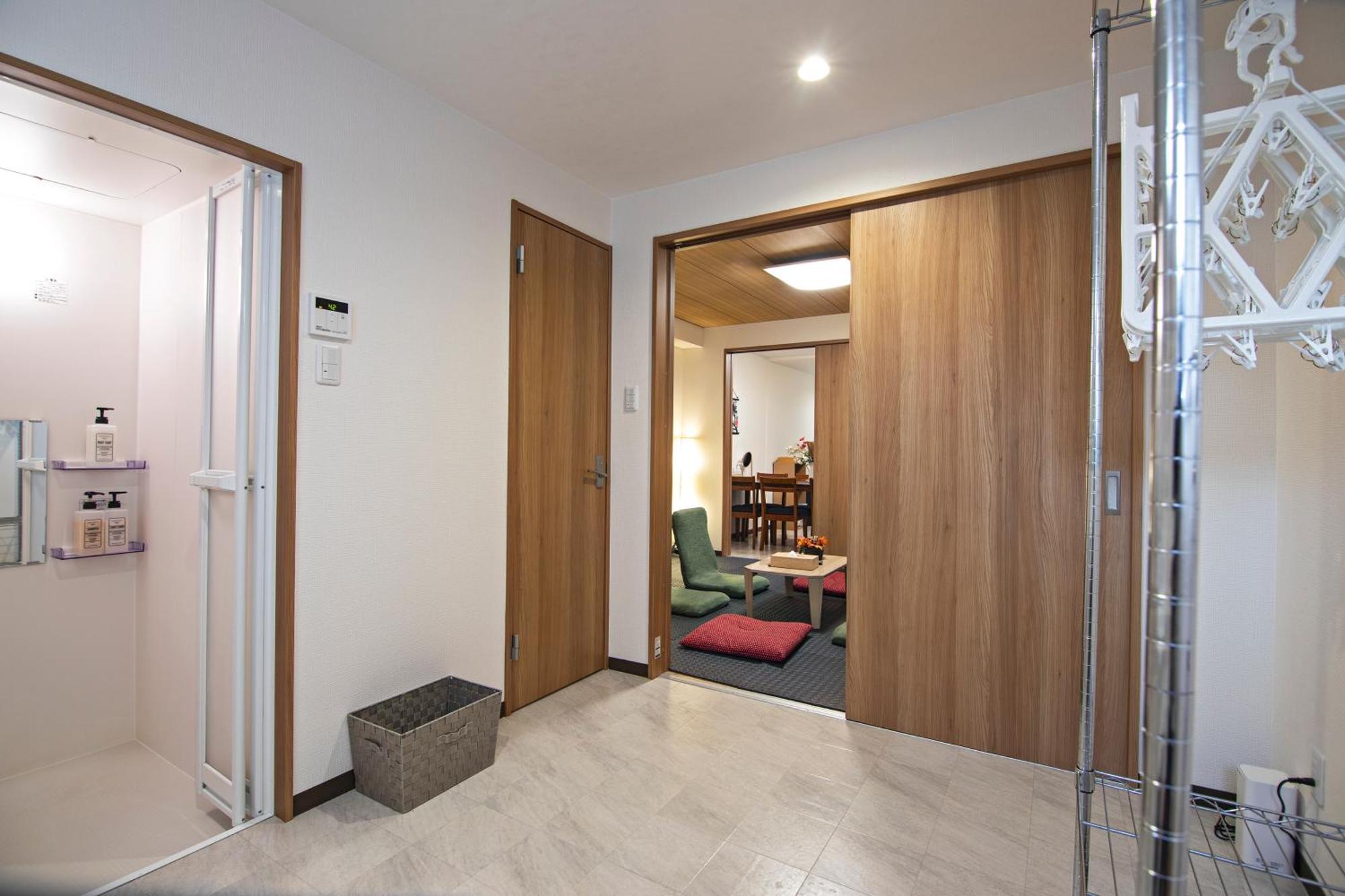山house中津 最大10人 中津駅まで徒歩6分 梅田まで電車4分行ける！　 Apartment Осака Екстериор снимка
